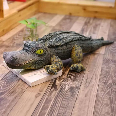 Crocodile en peluche aux grands yeux medium