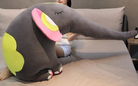 Élphant gris en peluche xxl doux et câlin