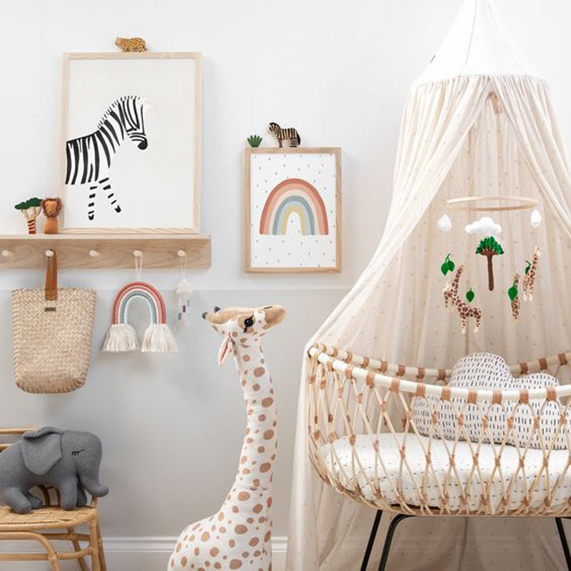 Grande girafe en peluche aux grands yeux