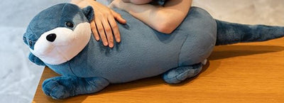 Peluche géante loutre amusante et moelleuse