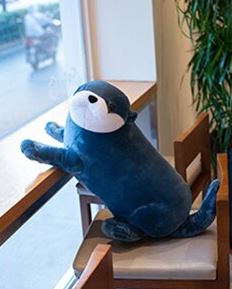 Peluche géante loutre amusante et moelleuse
