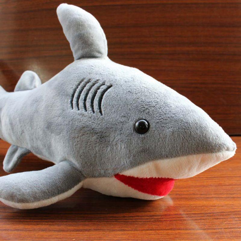 Requin en peluche géante ultra sympathique et réaliste