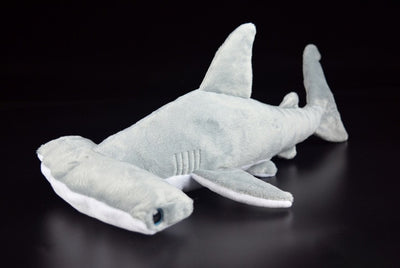 Requin marteau en peluche ultra réaliste