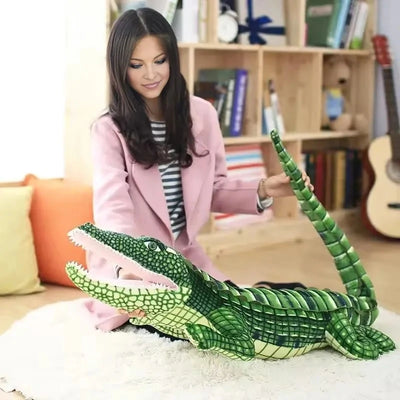 Grande peluche crocodile aux grands yeux