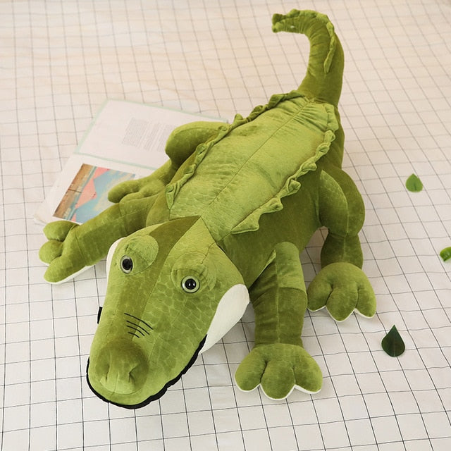 Crocodile mignon en peluche pour déco de chambre