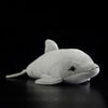 Dauphin en peluche gris réaliste